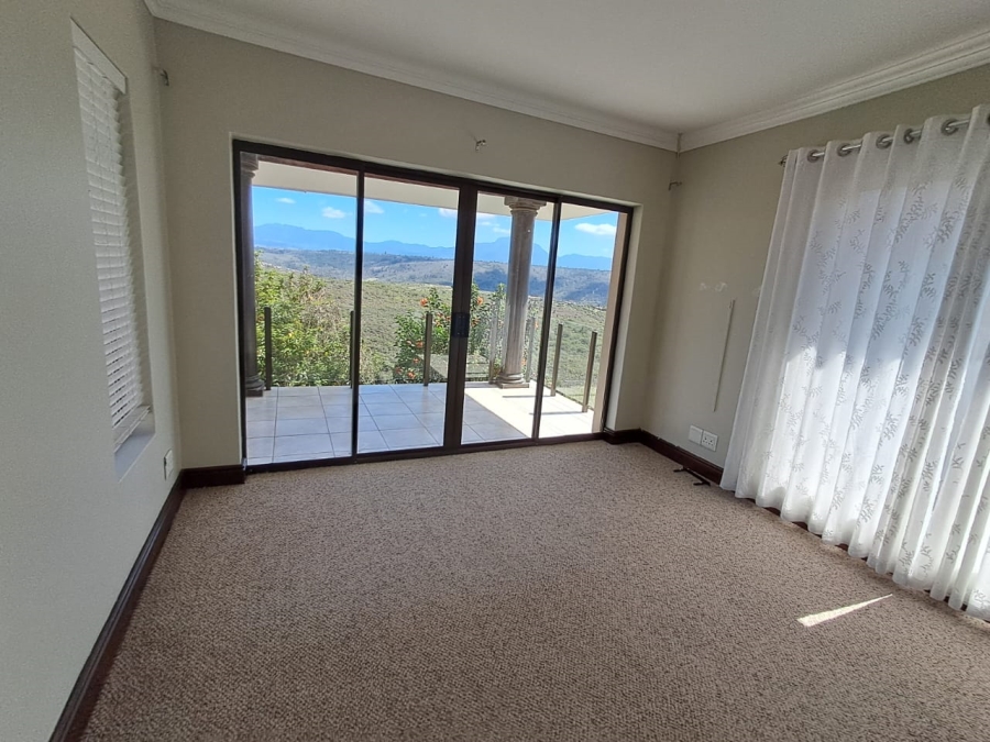 5 Bedroom Property for Sale in Avonddans Western Cape